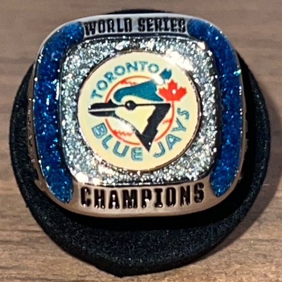 Coors Light - MLB Other - Toronto Blue Jays Commemorative 1993 Champions Ring